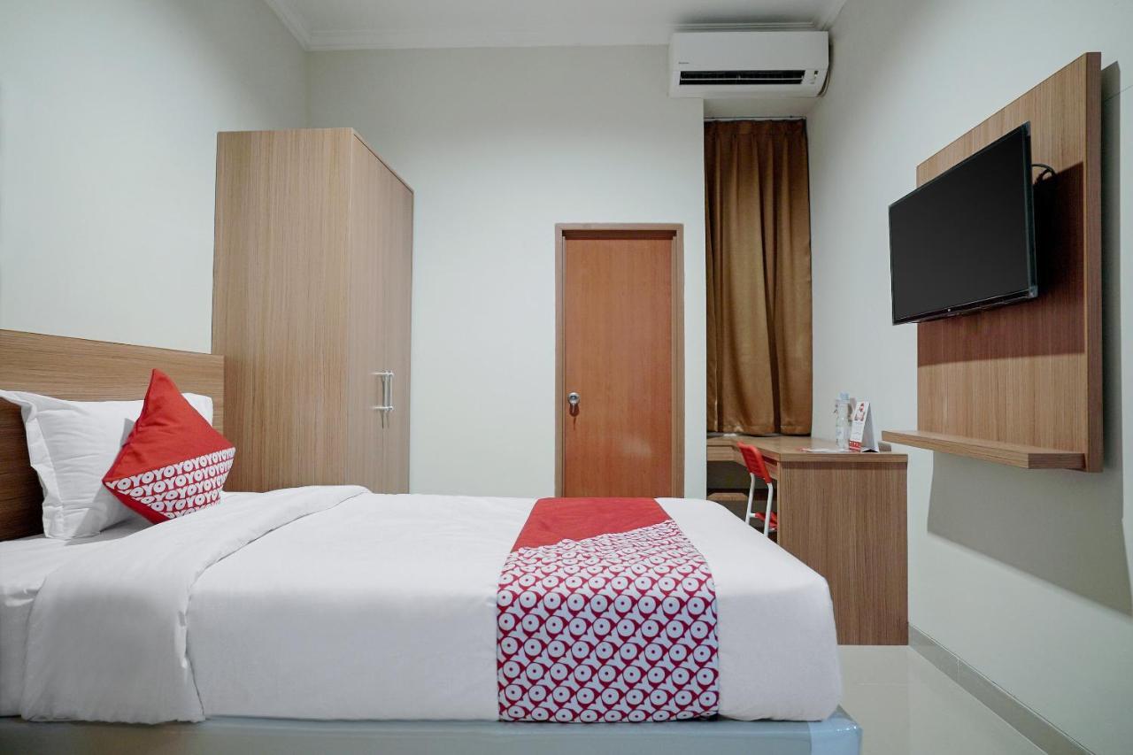 Oyo 415 The Kartini 8 Residence Джакарта Экстерьер фото