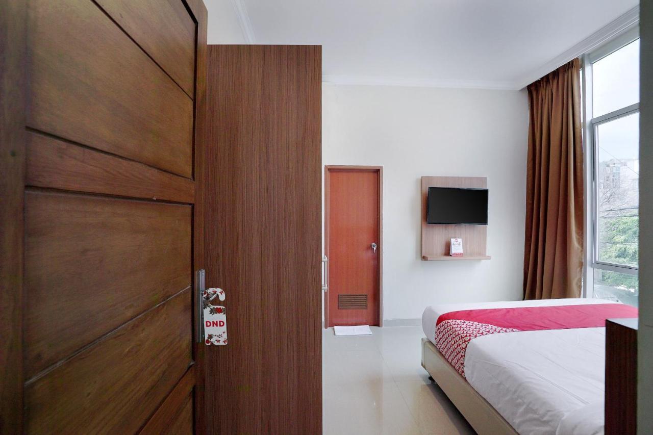 Oyo 415 The Kartini 8 Residence Джакарта Экстерьер фото