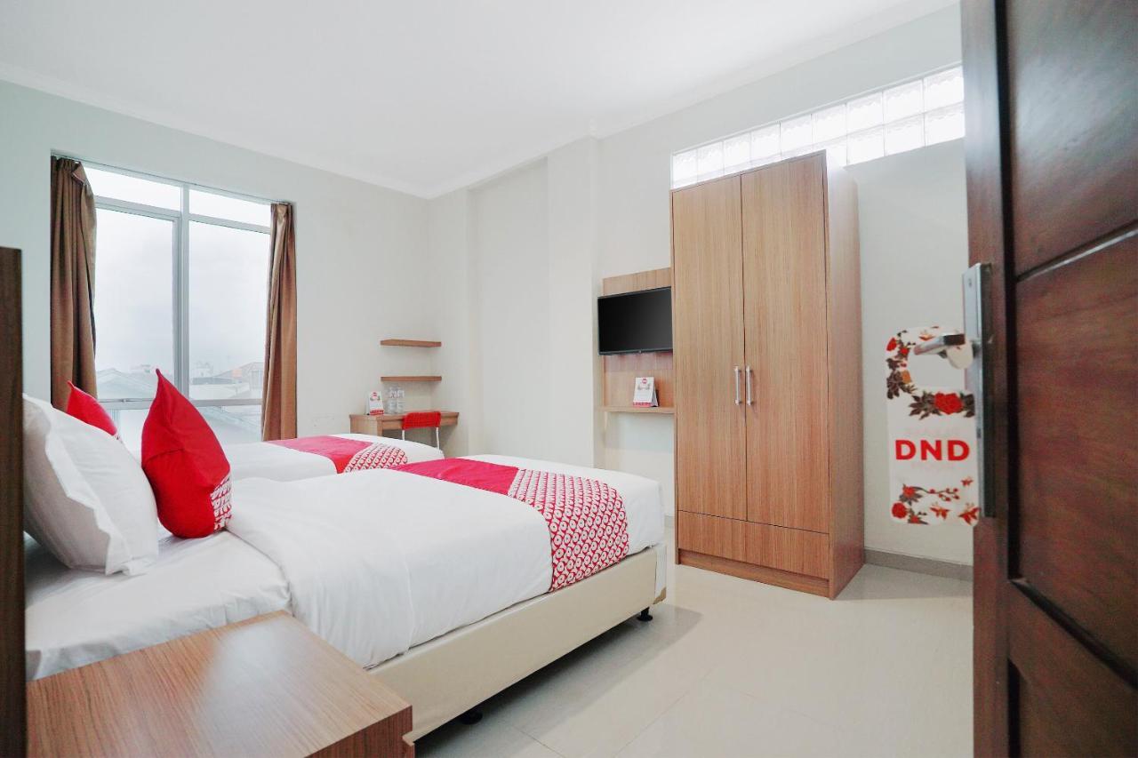 Oyo 415 The Kartini 8 Residence Джакарта Экстерьер фото