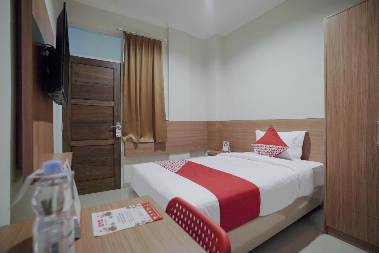 Oyo 415 The Kartini 8 Residence Джакарта Экстерьер фото