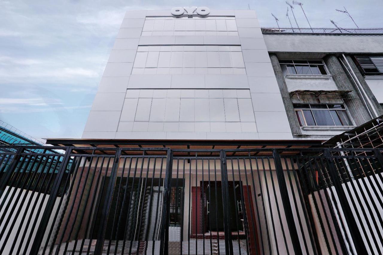 Oyo 415 The Kartini 8 Residence Джакарта Экстерьер фото