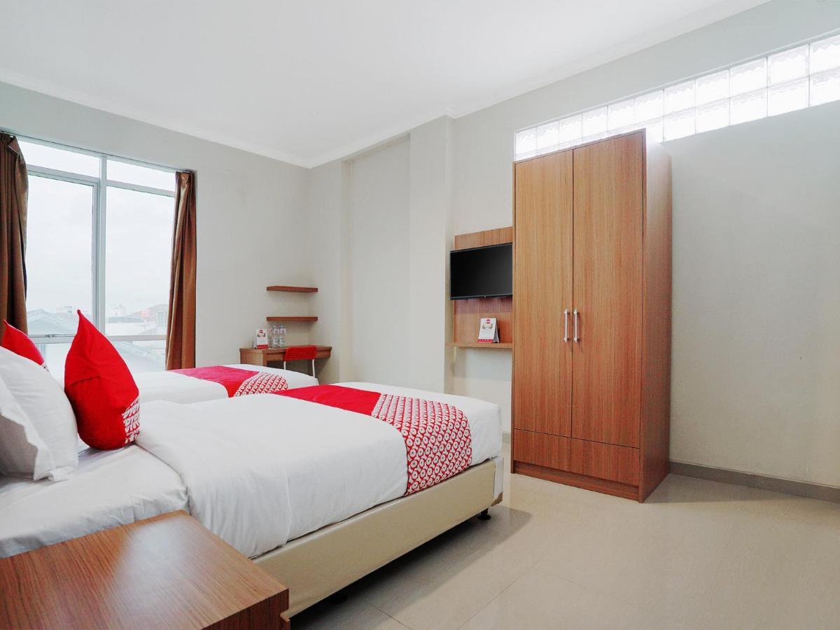 Oyo 415 The Kartini 8 Residence Джакарта Экстерьер фото