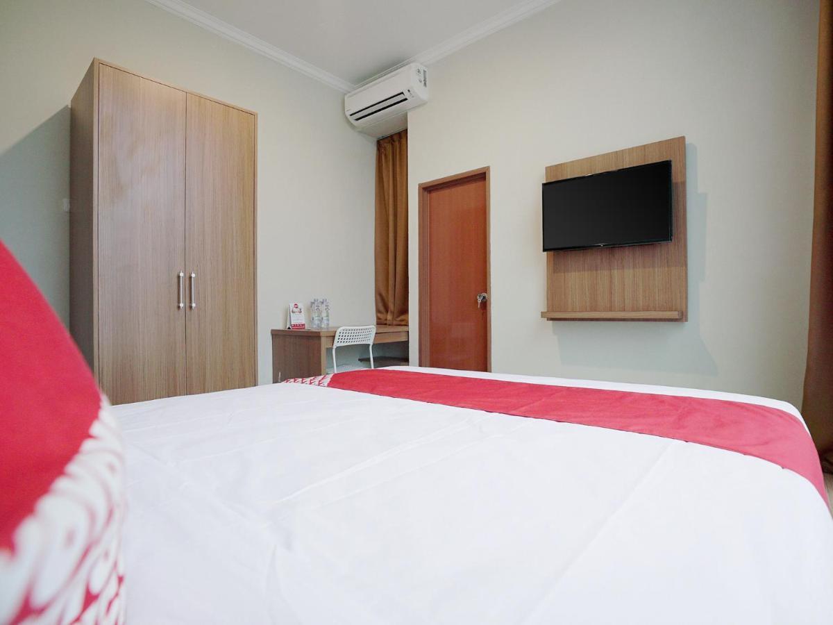 Oyo 415 The Kartini 8 Residence Джакарта Экстерьер фото