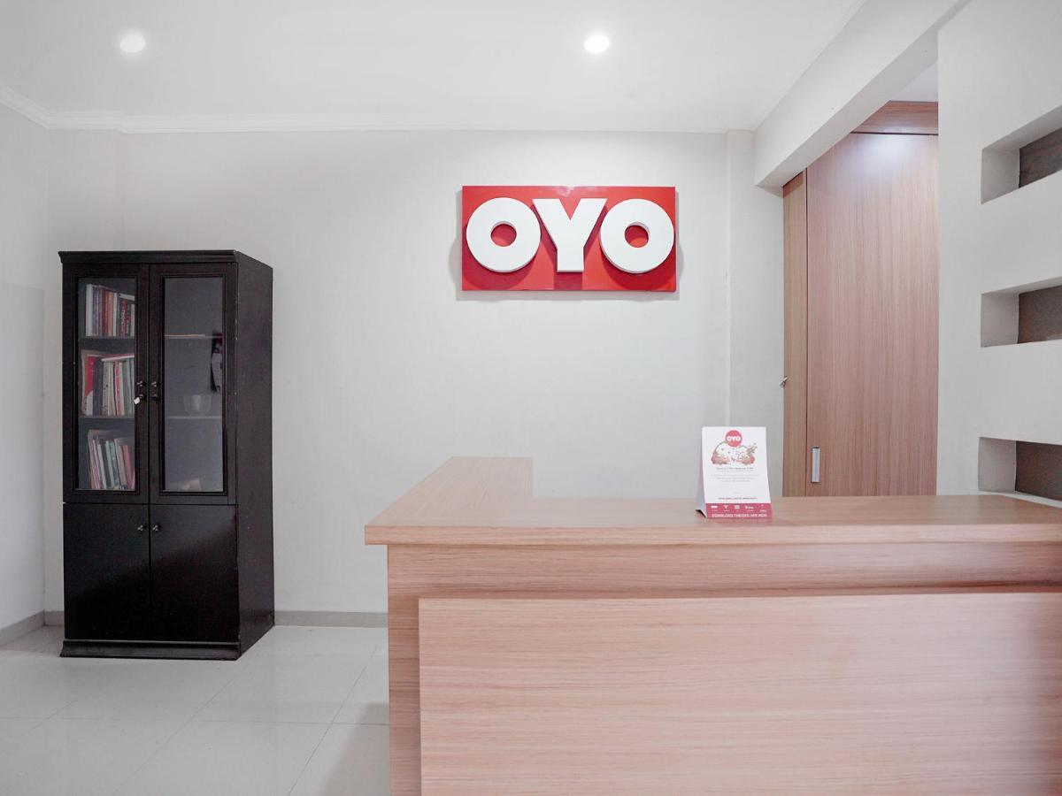 Oyo 415 The Kartini 8 Residence Джакарта Экстерьер фото